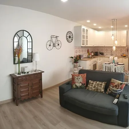 Lagunillas Travel By Namaste Elite Apartment